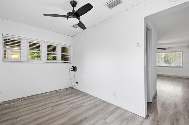 2706 E ANNIE STREET, Tampa, FL 33612