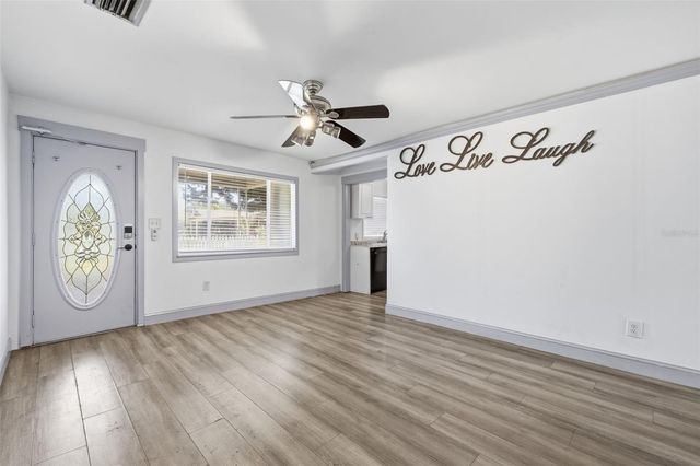 2706 E ANNIE STREET, Tampa, FL 33612