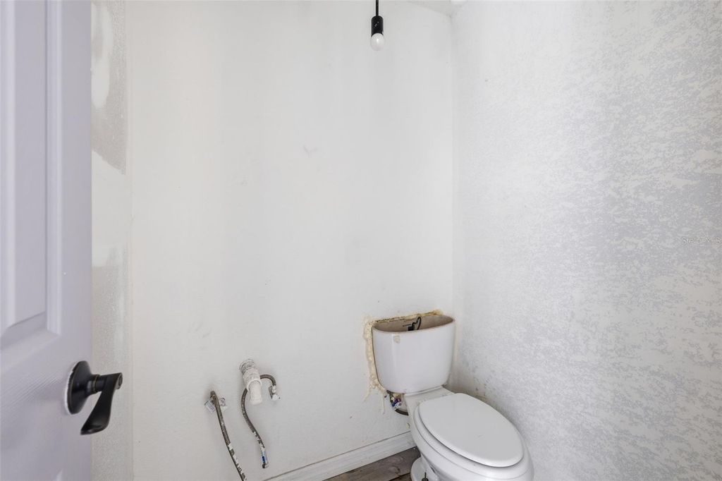 Image 15 of property listing at 2706 E ANNIE STREET, Tampa, FL 33612