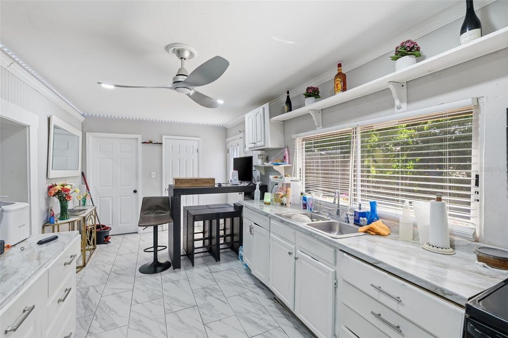 Image 28 of property listing at 2706 E ANNIE STREET, Tampa, FL 33612