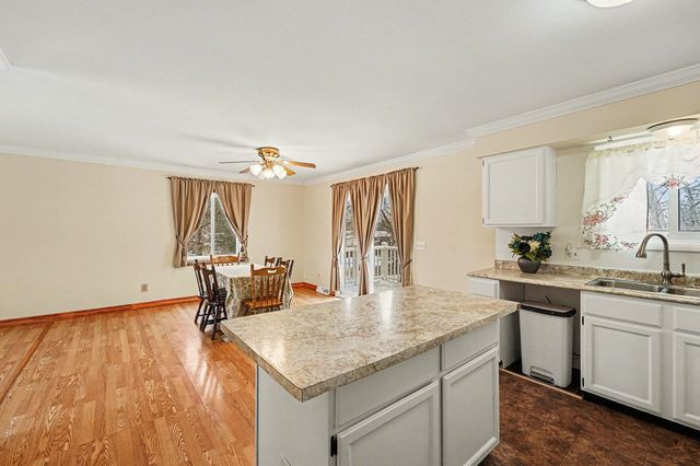 24213 Broadview Street, Farmington, MI 48336