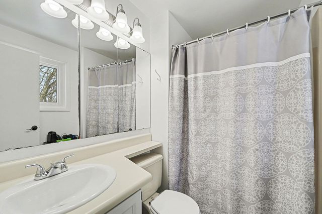 24213 Broadview Street, Farmington, MI 48336