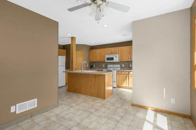 10487 64th Way, Albertville, MN 55301