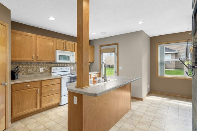 10487 64th Way, Albertville, MN 55301