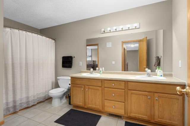 10487 64th Way, Albertville, MN 55301