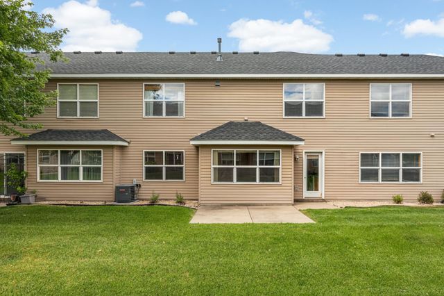 10487 64th Way, Albertville, MN 55301