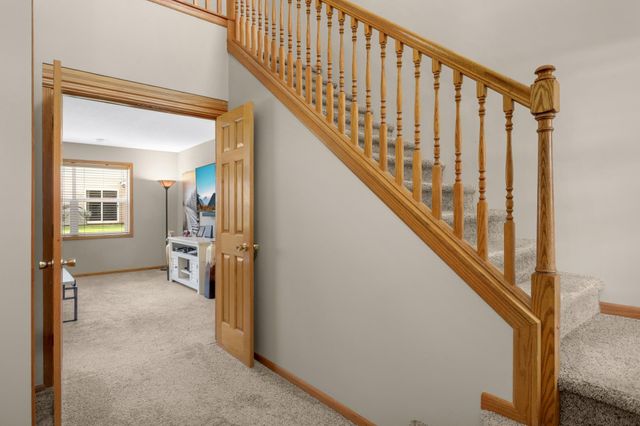 10487 64th Way, Albertville, MN 55301