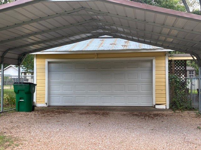 102 E 14th Street, Joshua, TX 76058