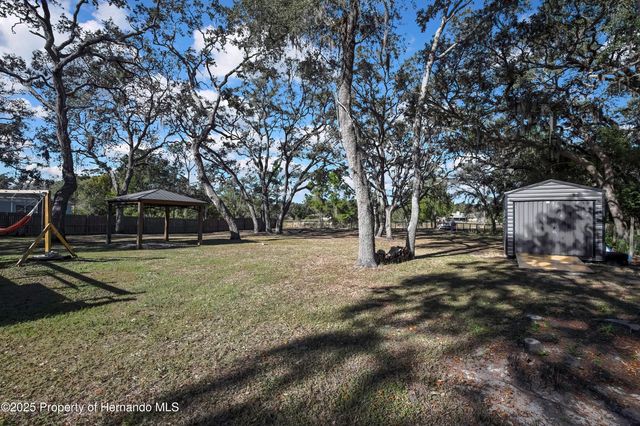 8265 Apple Orchard Road, Spring Hill, FL 34606