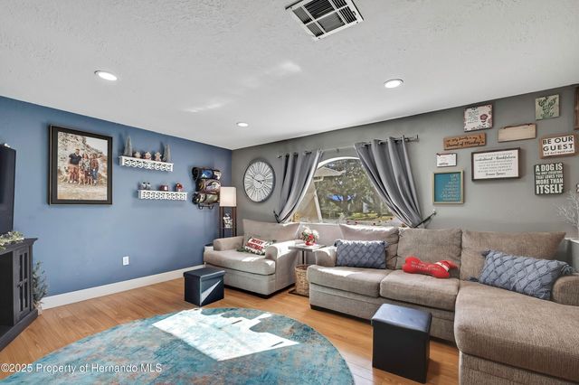 8265 Apple Orchard Road, Spring Hill, FL 34606