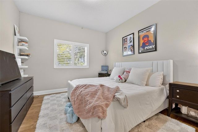 6909 CRESTPOINT DRIVE, Apollo Beach, FL 33572