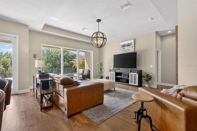 6909 CRESTPOINT DRIVE, Apollo Beach, FL 33572