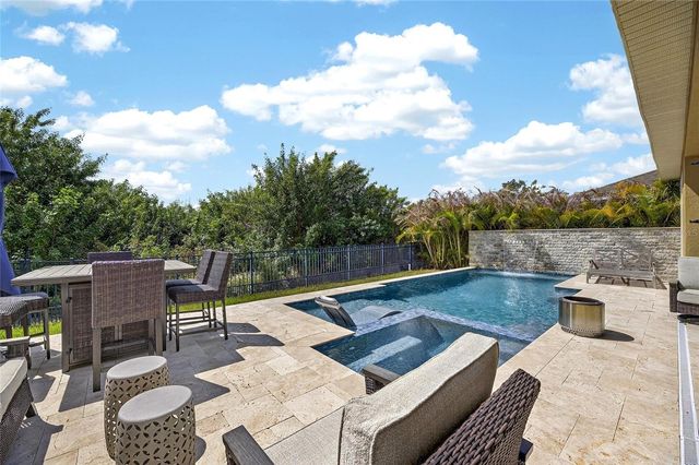 6909 CRESTPOINT DRIVE, Apollo Beach, FL 33572