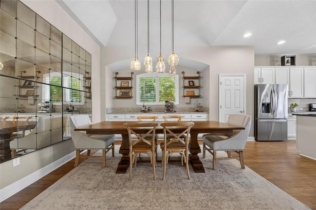 Image 26 of property listing at 6909 CRESTPOINT DRIVE, Apollo Beach, FL 33572