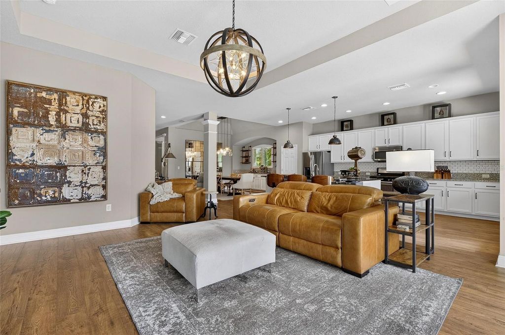 Image 41 of property listing at 6909 CRESTPOINT DRIVE, Apollo Beach, FL 33572