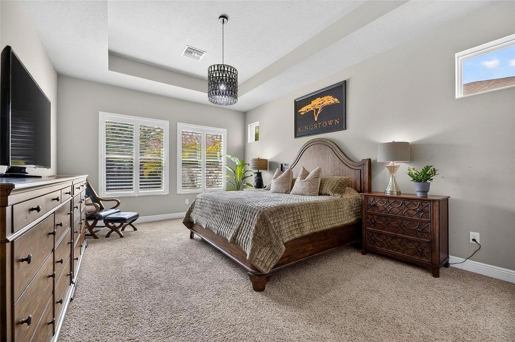 Image 47 of property listing at 6909 CRESTPOINT DRIVE, Apollo Beach, FL 33572