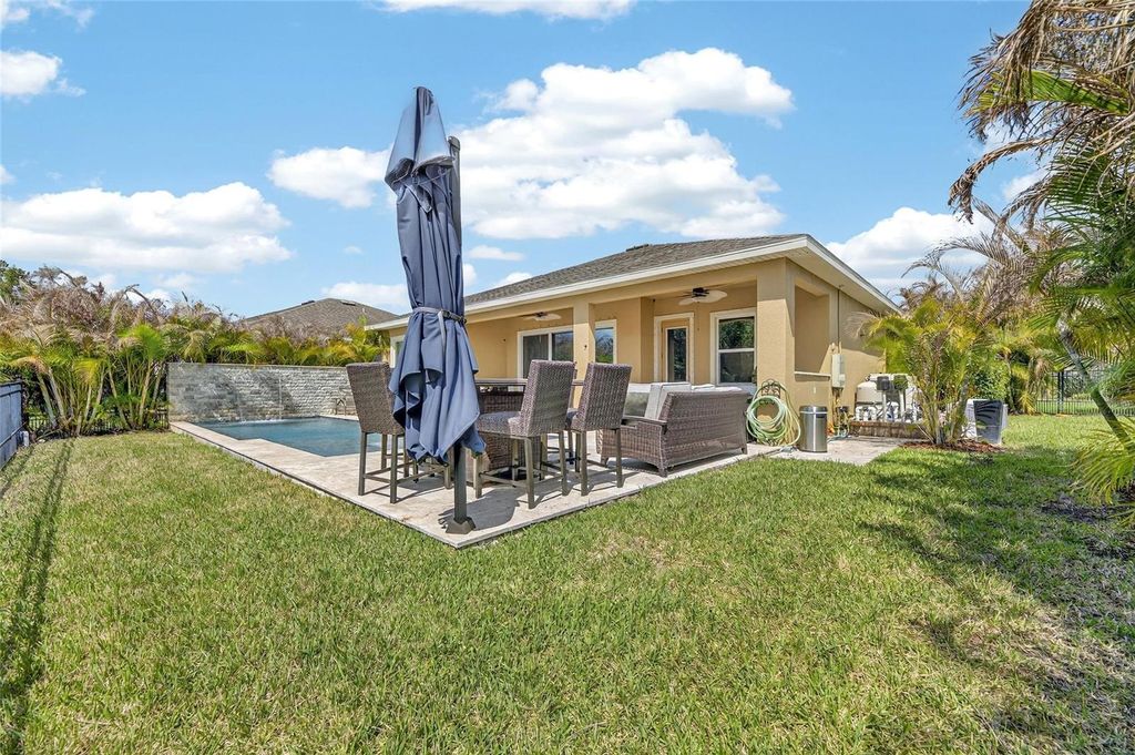 Image 63 of property listing at 6909 CRESTPOINT DRIVE, Apollo Beach, FL 33572