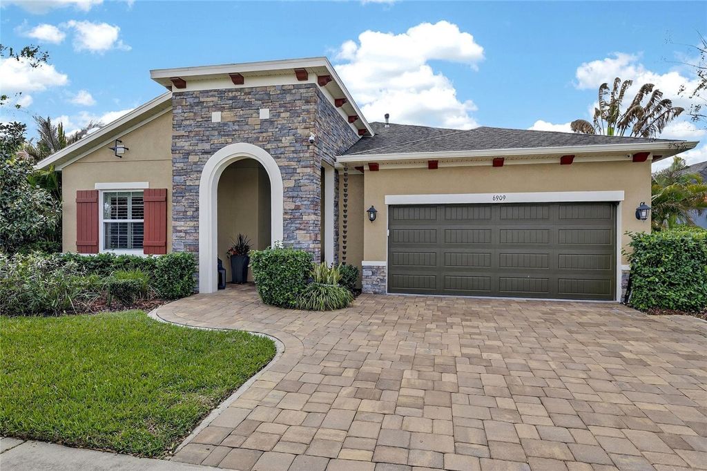 Image 72 of property listing at 6909 CRESTPOINT DRIVE, Apollo Beach, FL 33572