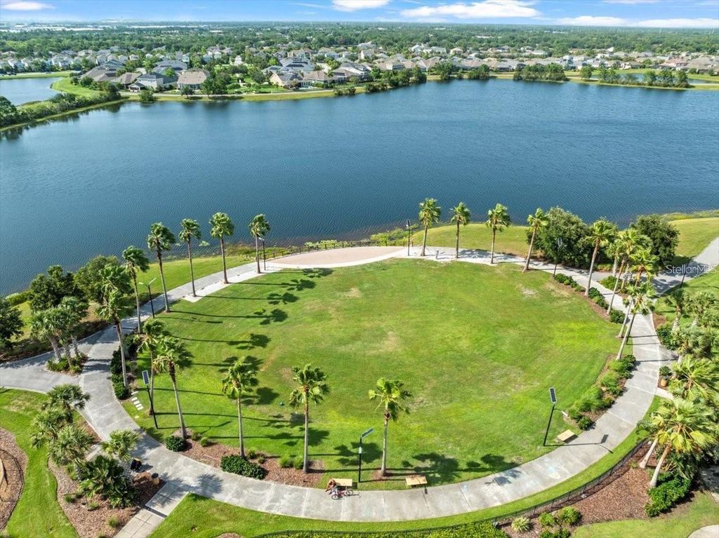 Image 79 of property listing at 6909 CRESTPOINT DRIVE, Apollo Beach, FL 33572