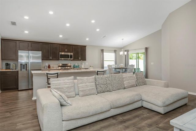 1343 MEZZAVALLE WAY, Auburndale, FL 33823