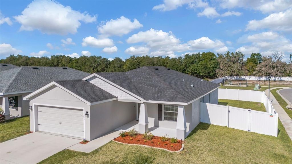 Image 29 of property listing at 1343 MEZZAVALLE WAY, Auburndale, FL 33823