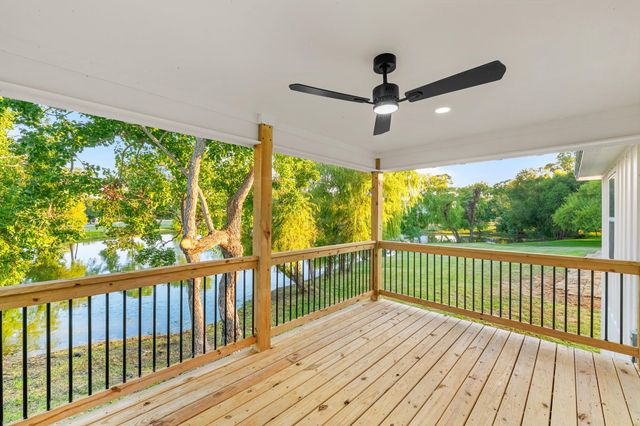 90 Coolcrest Drive, Point Blank, TX 77364