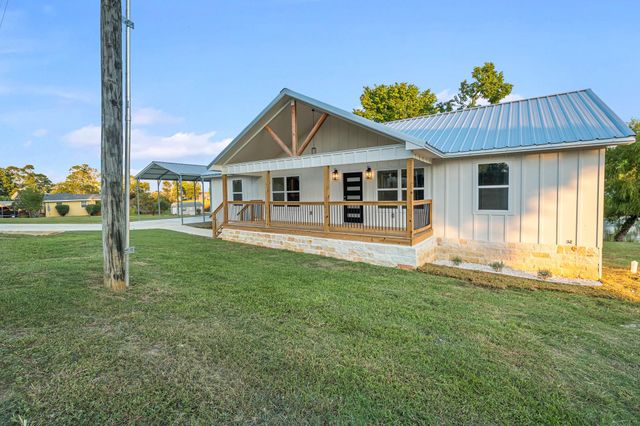 90 Coolcrest Drive, Point Blank, TX 77364