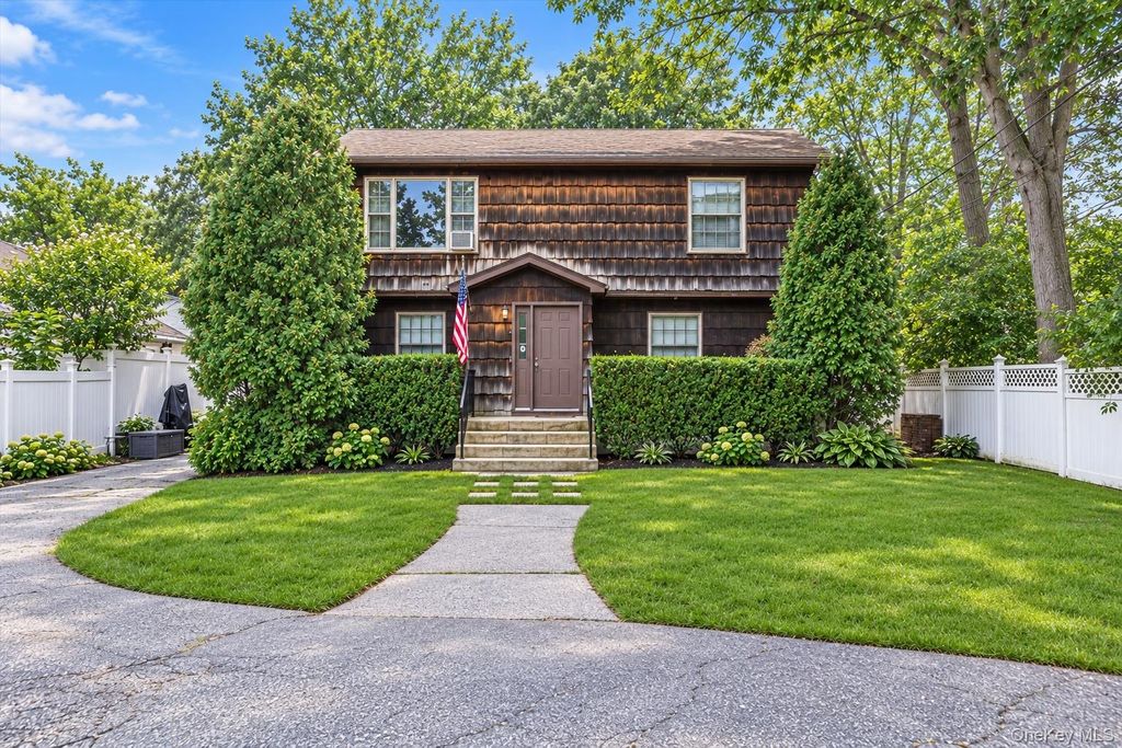 1045 Park Avenue, Huntington, NY 11743 — exterior