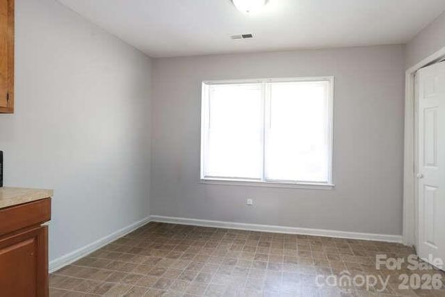 1401 W Mauney Avenue, Gastonia, NC 28052