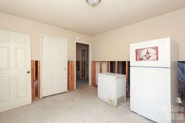 1401 W Mauney Avenue, Gastonia, NC 28052