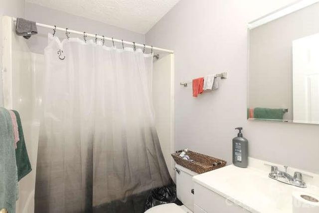 1401 W Mauney Avenue, Gastonia, NC 28052