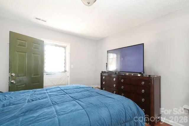 1401 W Mauney Avenue, Gastonia, NC 28052