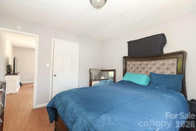 1401 W Mauney Avenue, Gastonia, NC 28052
