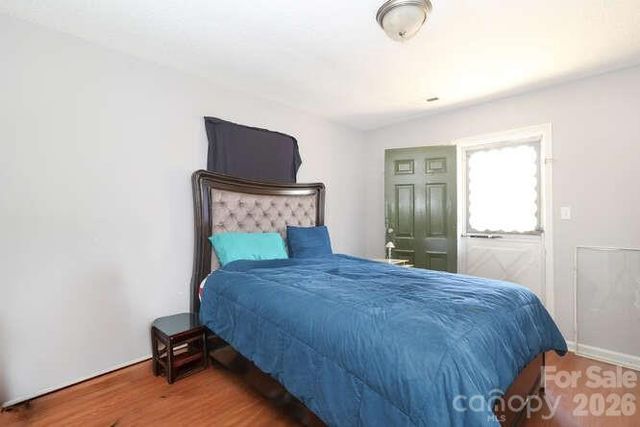 1401 W Mauney Avenue, Gastonia, NC 28052