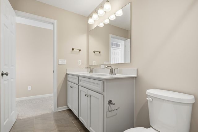 413 Fannin Drive, Pataskala, OH 43062