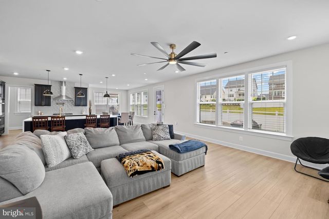 7973 LAWNDALE CIR, Columbia, MD 21044