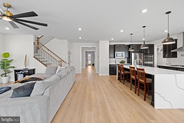 7973 LAWNDALE CIR, Columbia, MD 21044