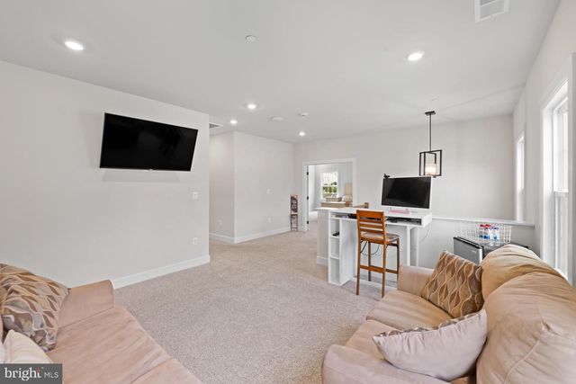 7973 LAWNDALE CIR, Columbia, MD 21044