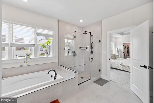 7973 LAWNDALE CIR, Columbia, MD 21044