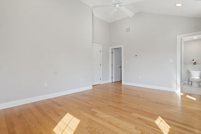 1 Garvey Road 1, Woburn, MA 01801