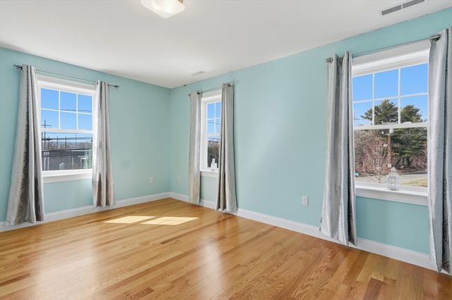 1 Garvey Road 1, Woburn, MA 01801