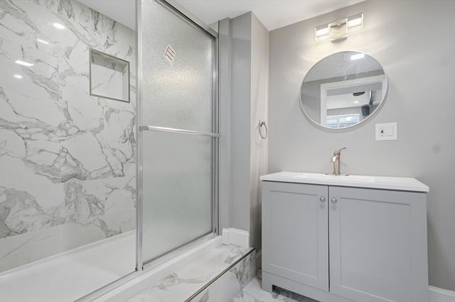 1 Garvey Road 1, Woburn, MA 01801