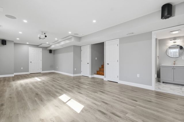 1 Garvey Road 1, Woburn, MA 01801