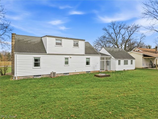 712 Champion Avenue E, Warren, OH 44483
