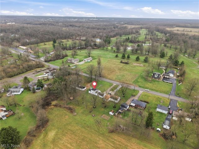 712 Champion Avenue E, Warren, OH 44483