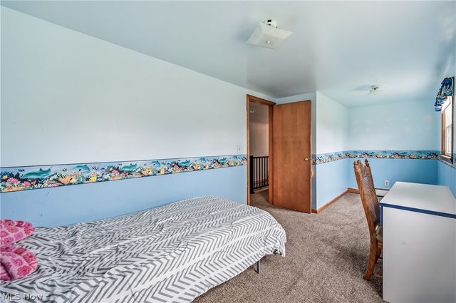 712 Champion Avenue E, Warren, OH 44483