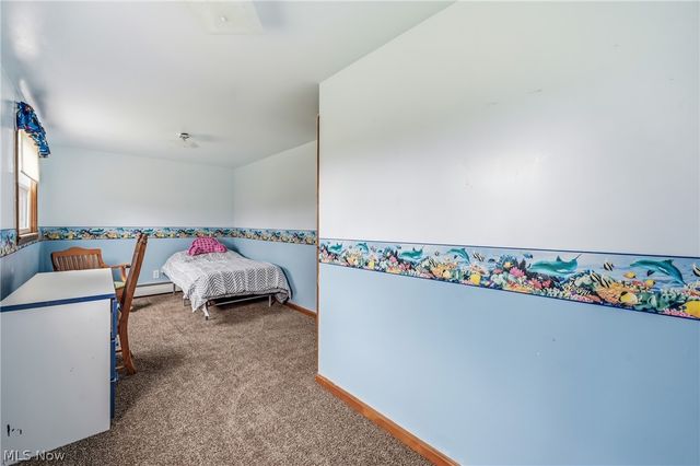 712 Champion Avenue E, Warren, OH 44483