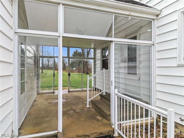 712 Champion Avenue E, Warren, OH 44483