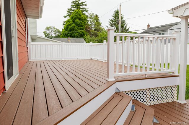 16 Buckner Avenue, Hicksville, NY 11801