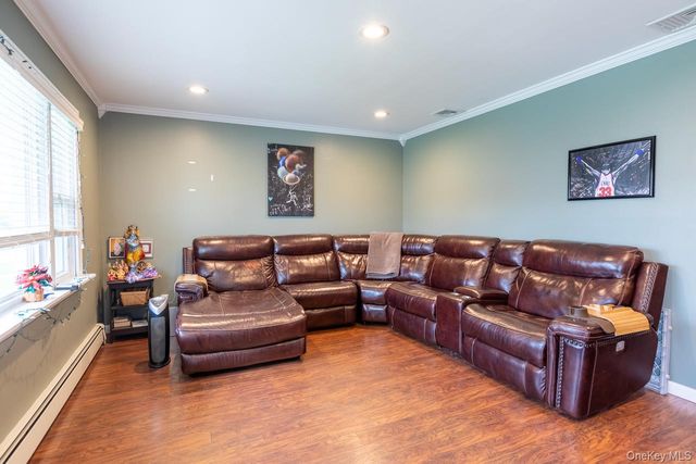 16 Buckner Avenue, Hicksville, NY 11801
